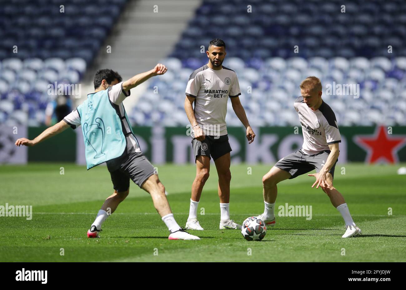 Porto, Portugal. 28th May, 2021. Riyad Marhez (c) looks on as Oleksandr Zinchenko of Manchester City (R) blocks a pass during their training session at the Estadio do Dragao, Porto. Picture credit should read: David Klein/Sportimage Credit: Sportimage/Alamy Live News Stock Photo