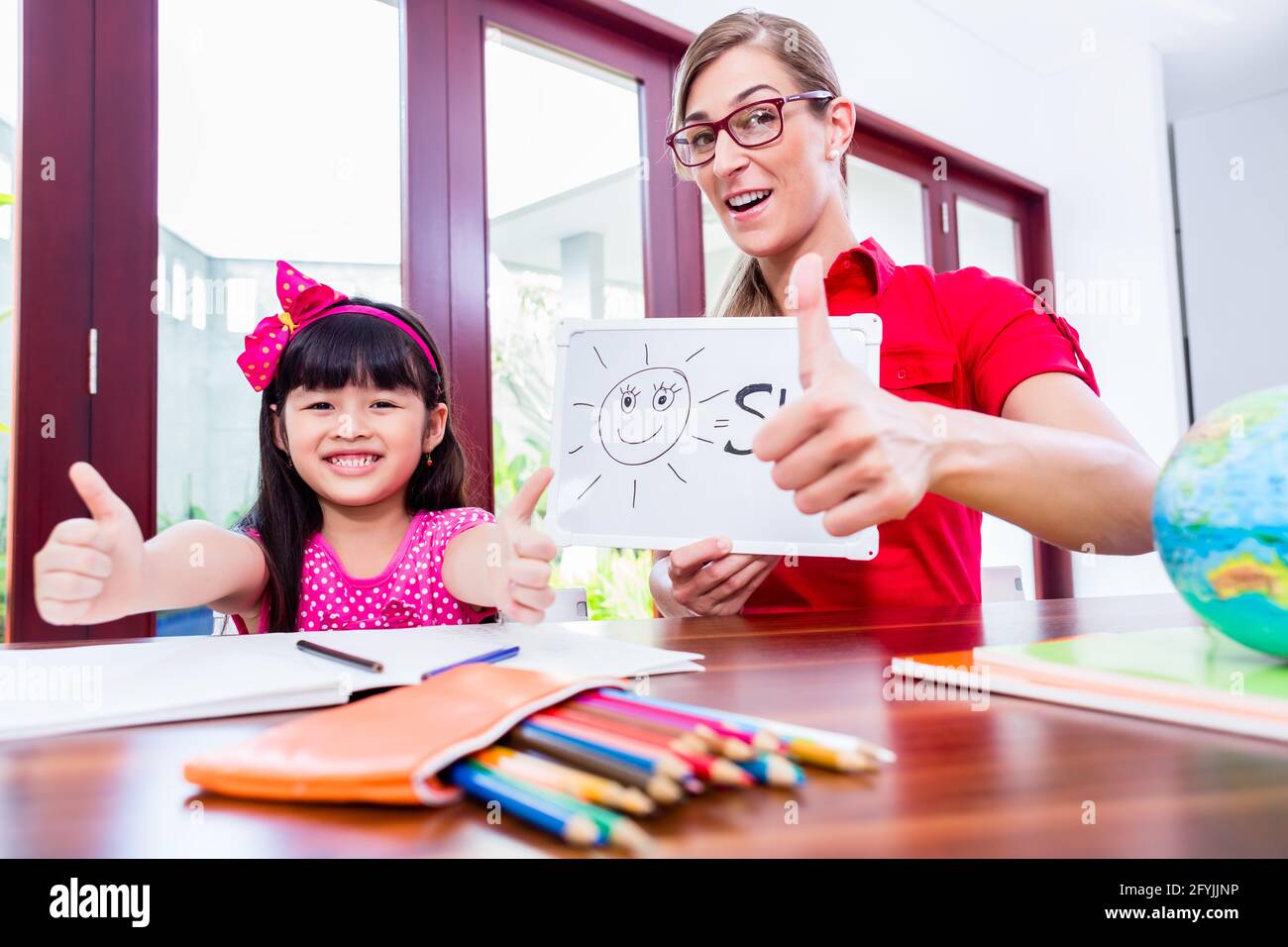 Chinese language teacher hi-res stock photography and images - Alamy