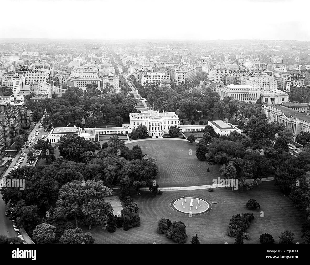 The white house washington dc aerial hi-res stock photography and ...