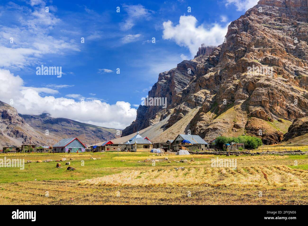 Drass Village, Kargil, Ladakh, Jammu and Kashmir, India Stock Image - Image  of hills, fields: 54079463