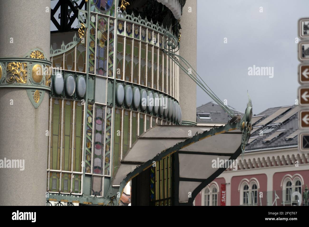 Liberty style building hi-res stock photography and images - Alamy