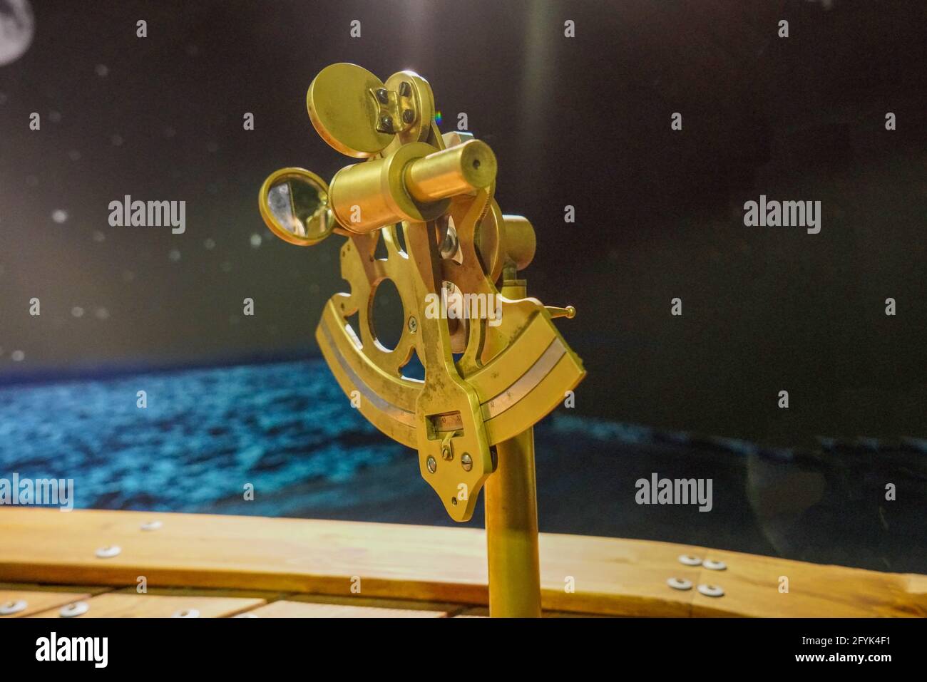 Sextant instrument navigation hi-res stock photography and images - Alamy