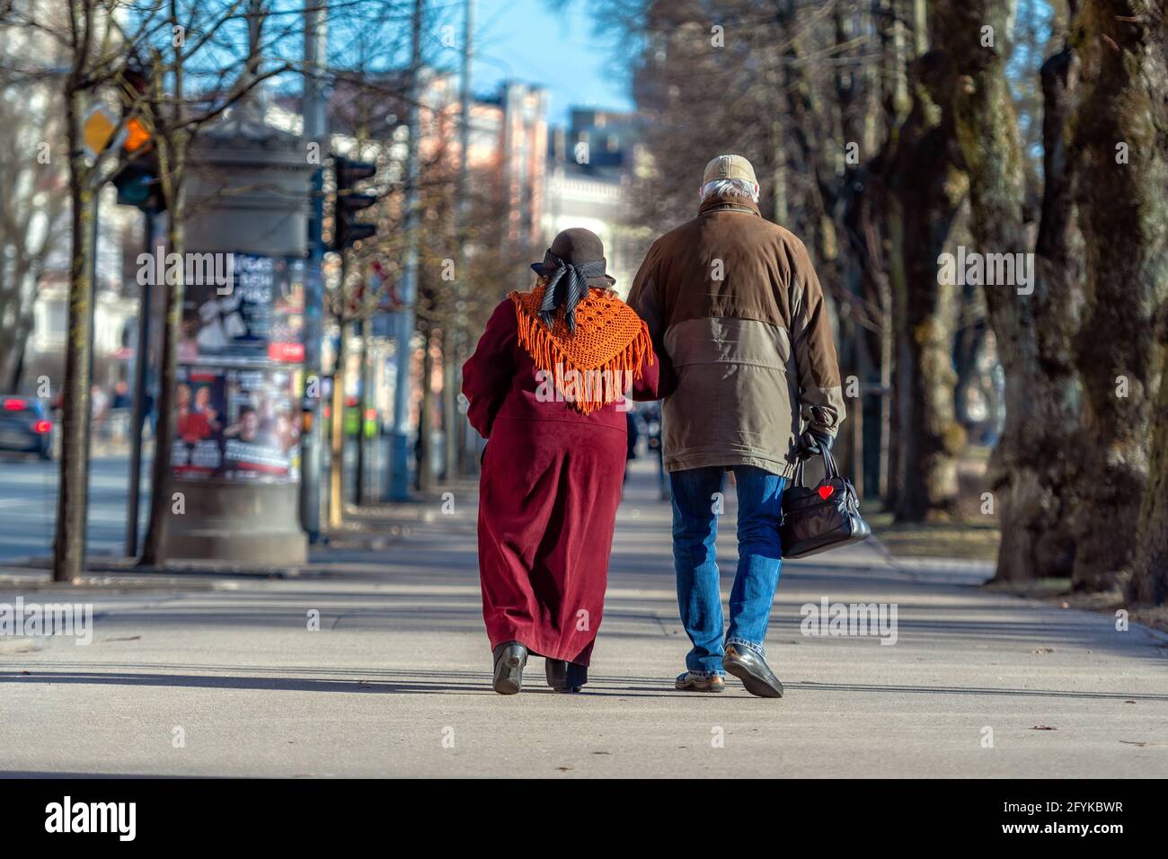 Old man hands behind back hi-res stock photography and images - Alamy
