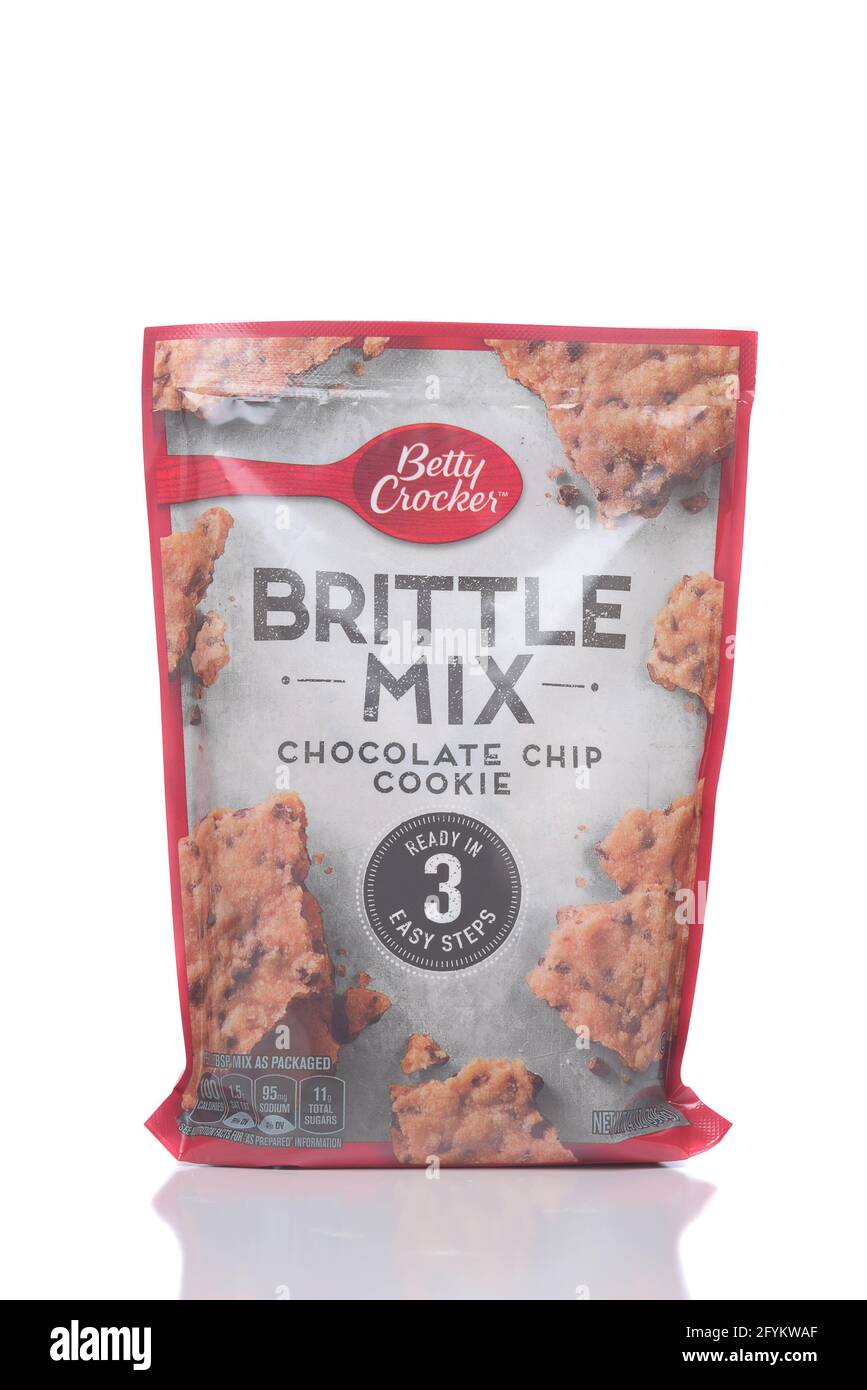 IRVINE, CALIFORNIA - 28 MAY 2021: A package of Betty Crocker Brittle Mix Chocolate Chip Cookies. Stock Photo