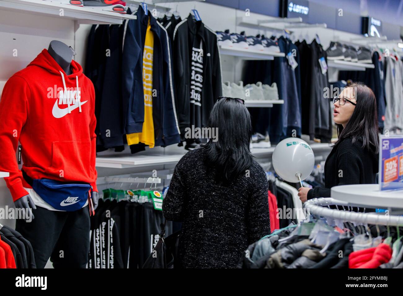 Nike clothes shop 2019