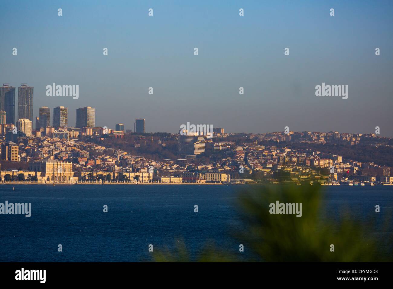 Coastal megacity hi-res stock photography and images - Alamy