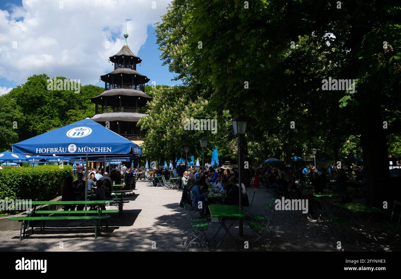 Munich, Germany. 29th May, 2021. Numerous visitors enjoy the beautiful  weather in the beer garden at the Chinese tower in the English garden.  Credit: Sven Hoppe/dpa/Alamy Live News Stock Photo - Alamy