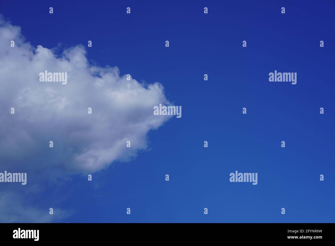 Natural blue sky background with beautiful white clouds Stock Photo - Alamy