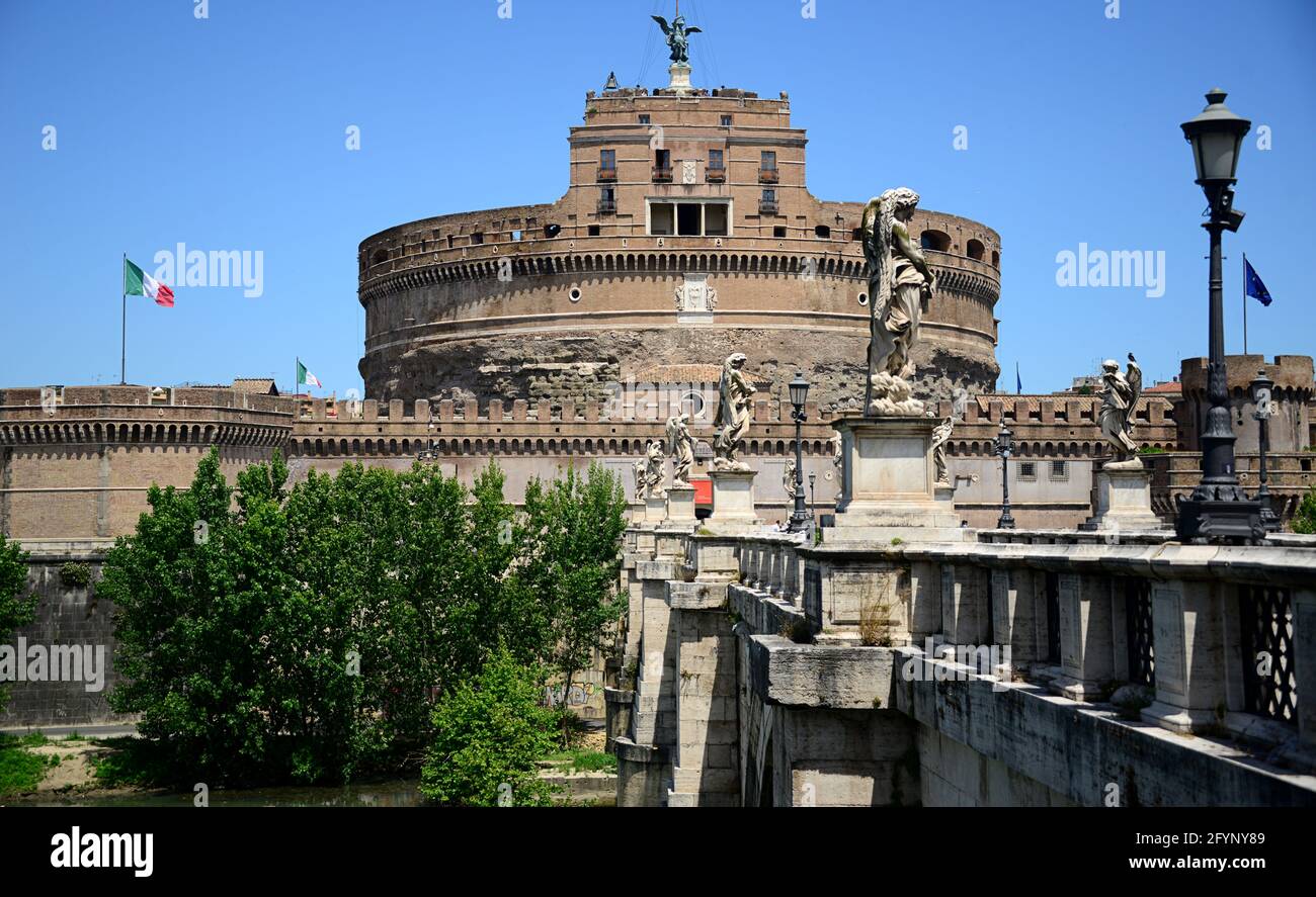 Hadrians mausoleum hi-res stock photography and images - Alamy