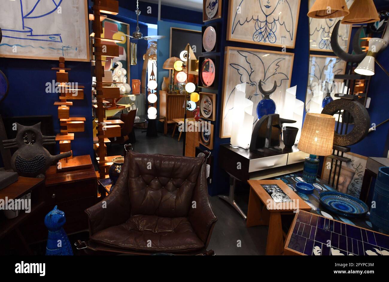 Illustrations of Saint Tropez. Art Gallery Saint Tropez, southeastern