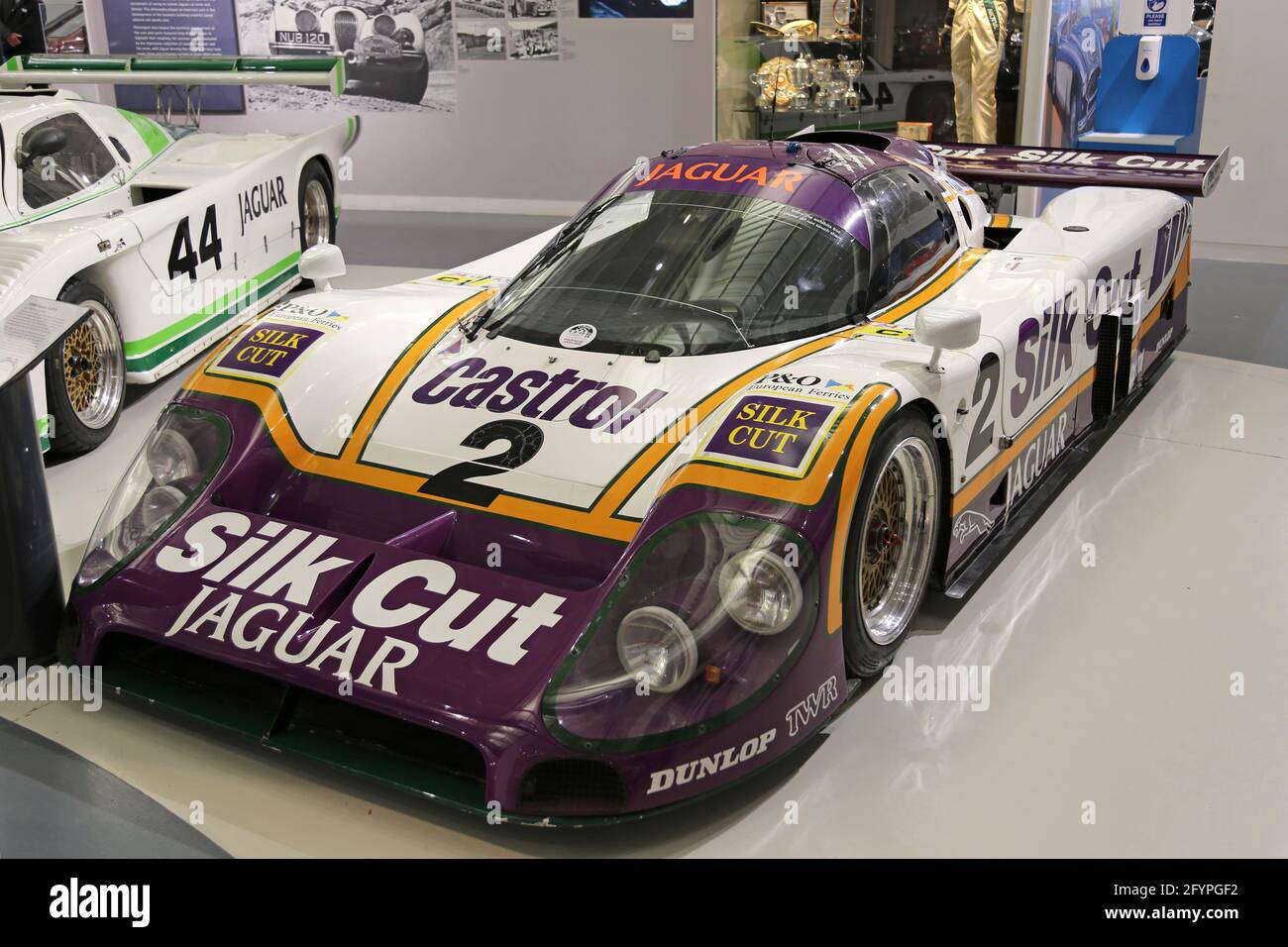 Jaguar xjr 9