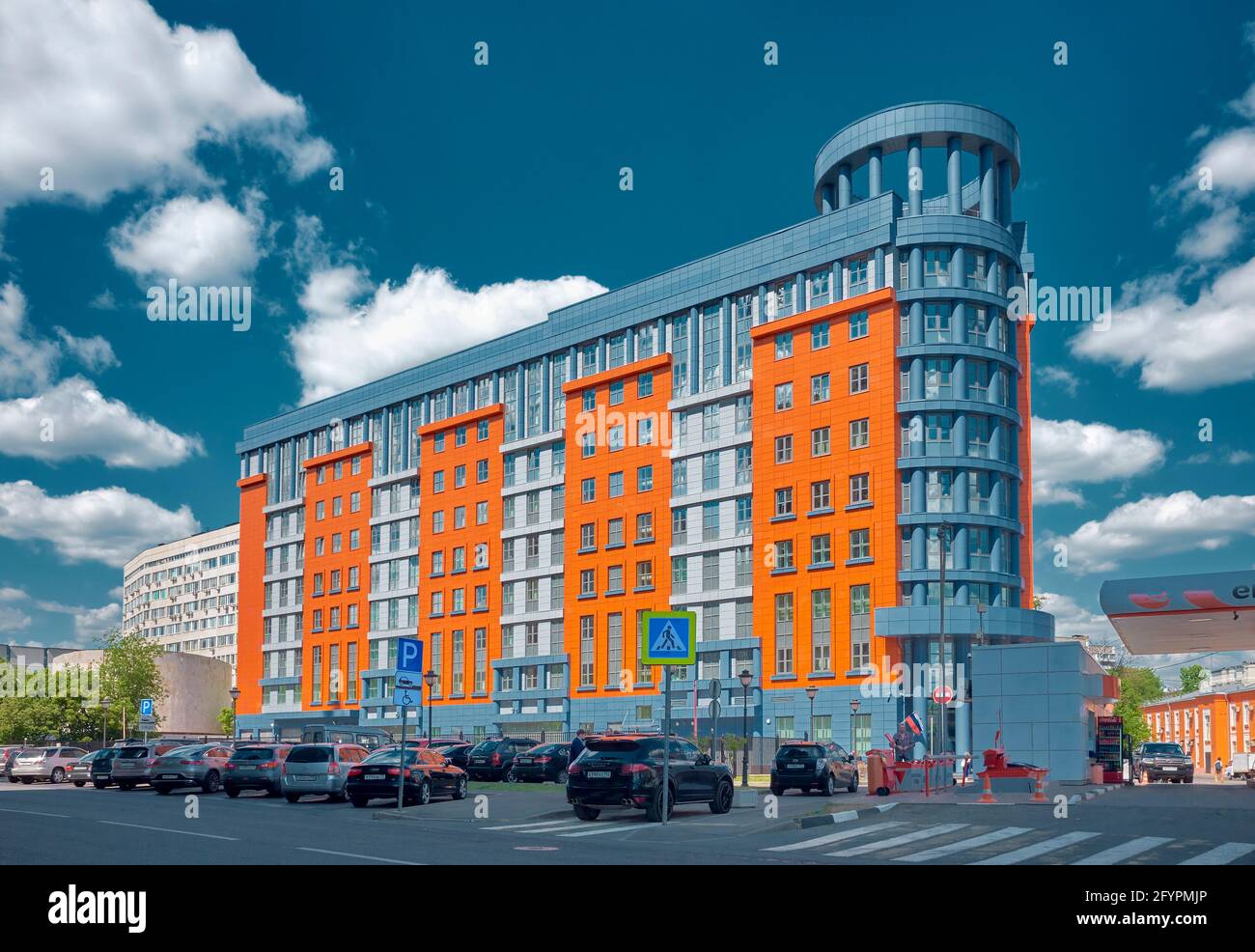 Modern multi-story colorful administrative building built in 2018, currently housing the Meshchansky and Tverskoy District Courts: Moscow, Russia - Ma Stock Photo
