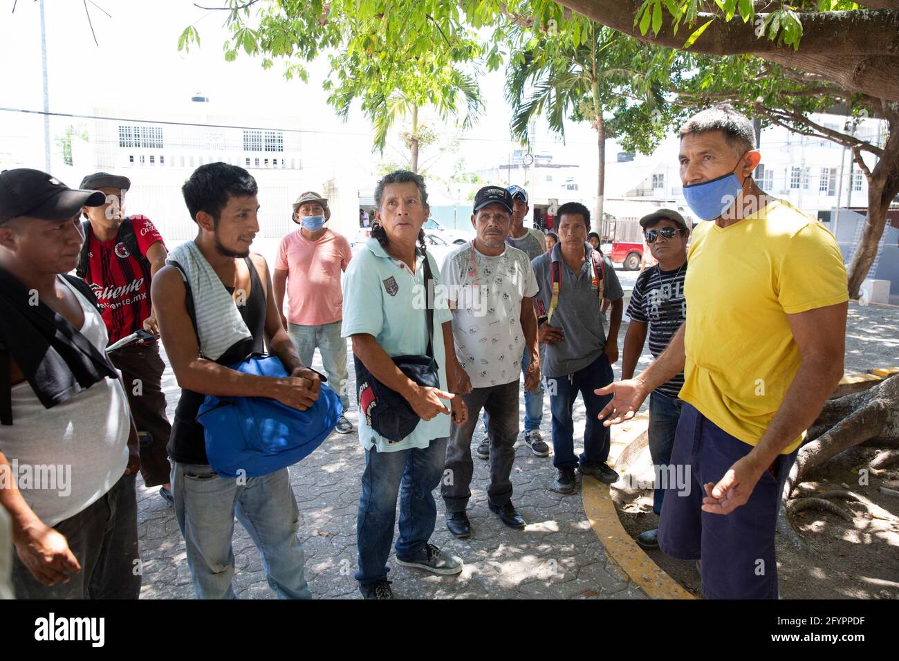 Mexicans with mask hires stock photography and images Alamy