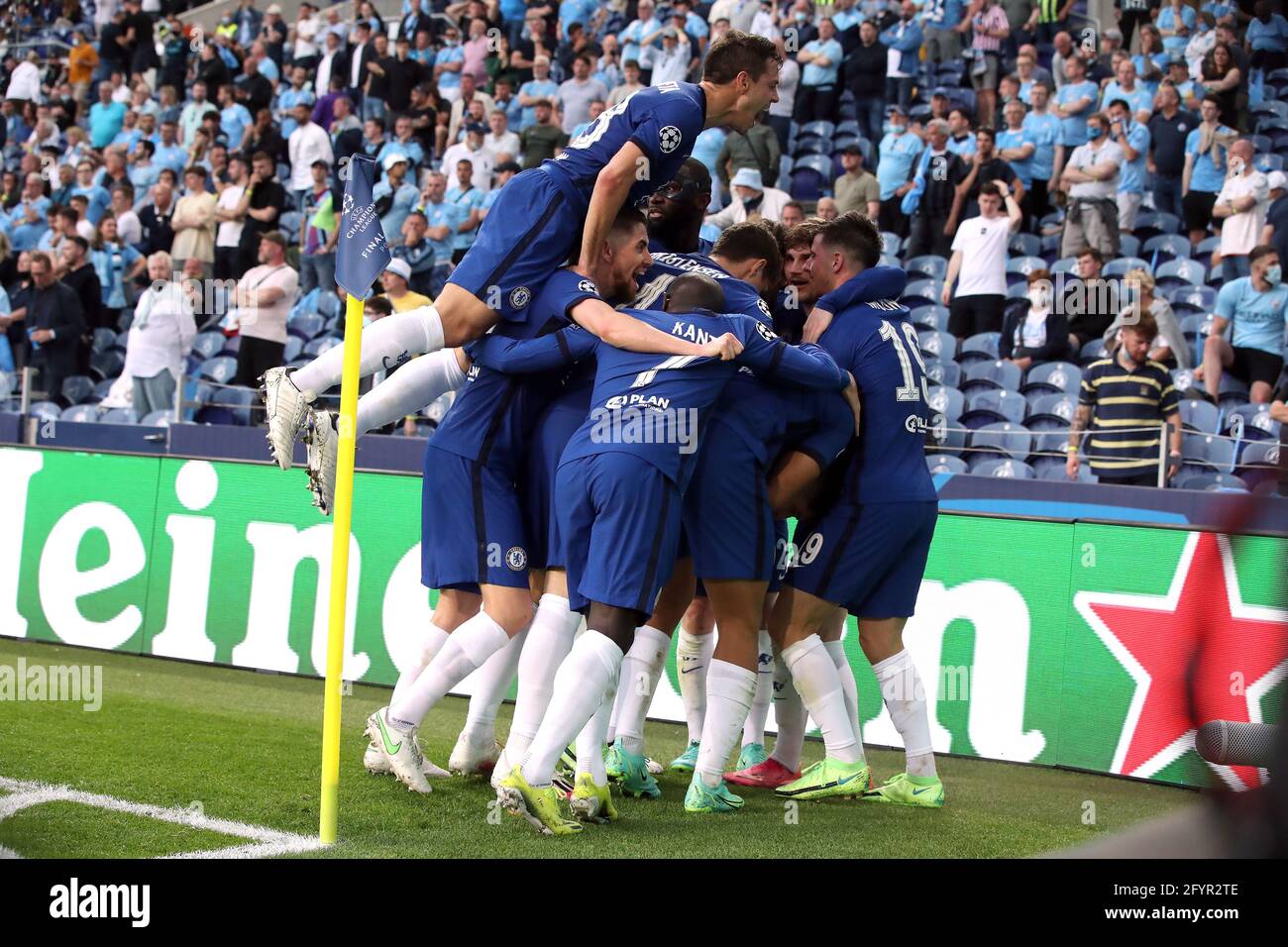Chelsea S Kai Havertz Celebrates Scoring Their Side S First Goal Of The Game With Team Mates During The Uefa Champions League Final Match Held At Estadio Do Dragao In Porto Portugal Picture Date Saturday Chelsea S Kai Havertz Celebrates Scoring Their Side S First Goal Of The Game With Team Mates During The Uefa Champions League Final Match Held At Estadio Do Dragao In Porto Portugal Picture Date Saturday