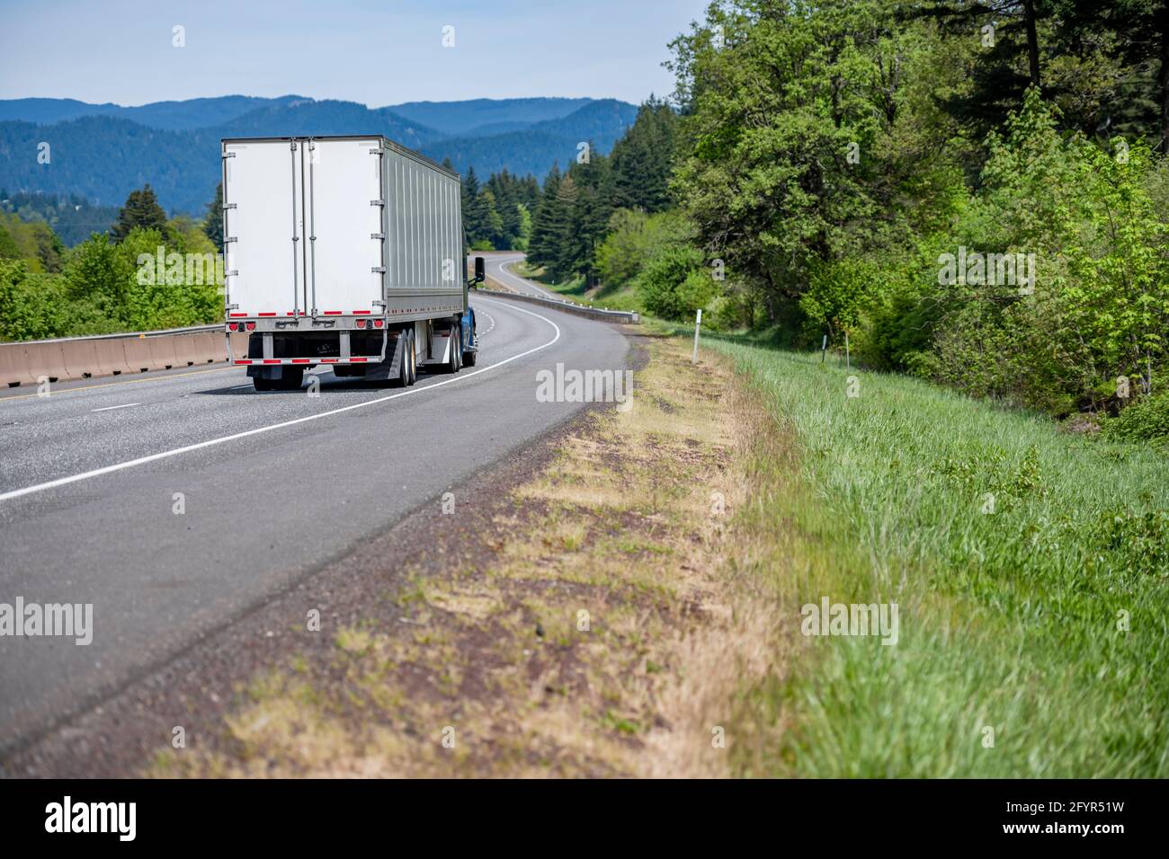 Lorry Roof High Resolution Stock Photography And Images Alamy