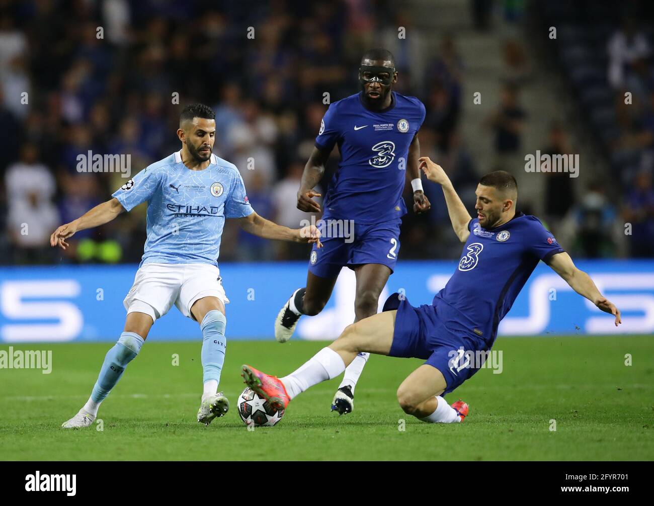 Porto, Portugal, 29th May 2021. Riyad Marhez of Manchester City skips through a tackle by Mateo Kovacic of Chelsea during the UEFA Champions League match at the Estadio do Dragao, Porto. Picture credit should read: David Klein / Sportimage Stock Photo