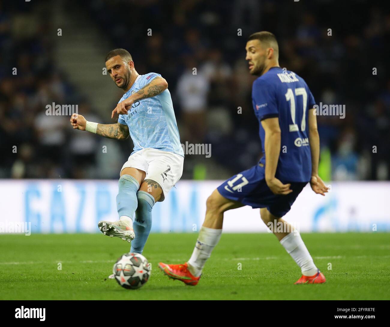 Porto, Portugal, 29th May 2021. Kyle Walker of Manchester City passes through Mateo Kovacic of Chelsea during the UEFA Champions League match at the Estadio do Dragao, Porto. Picture credit should read: David Klein / Sportimage Stock Photo