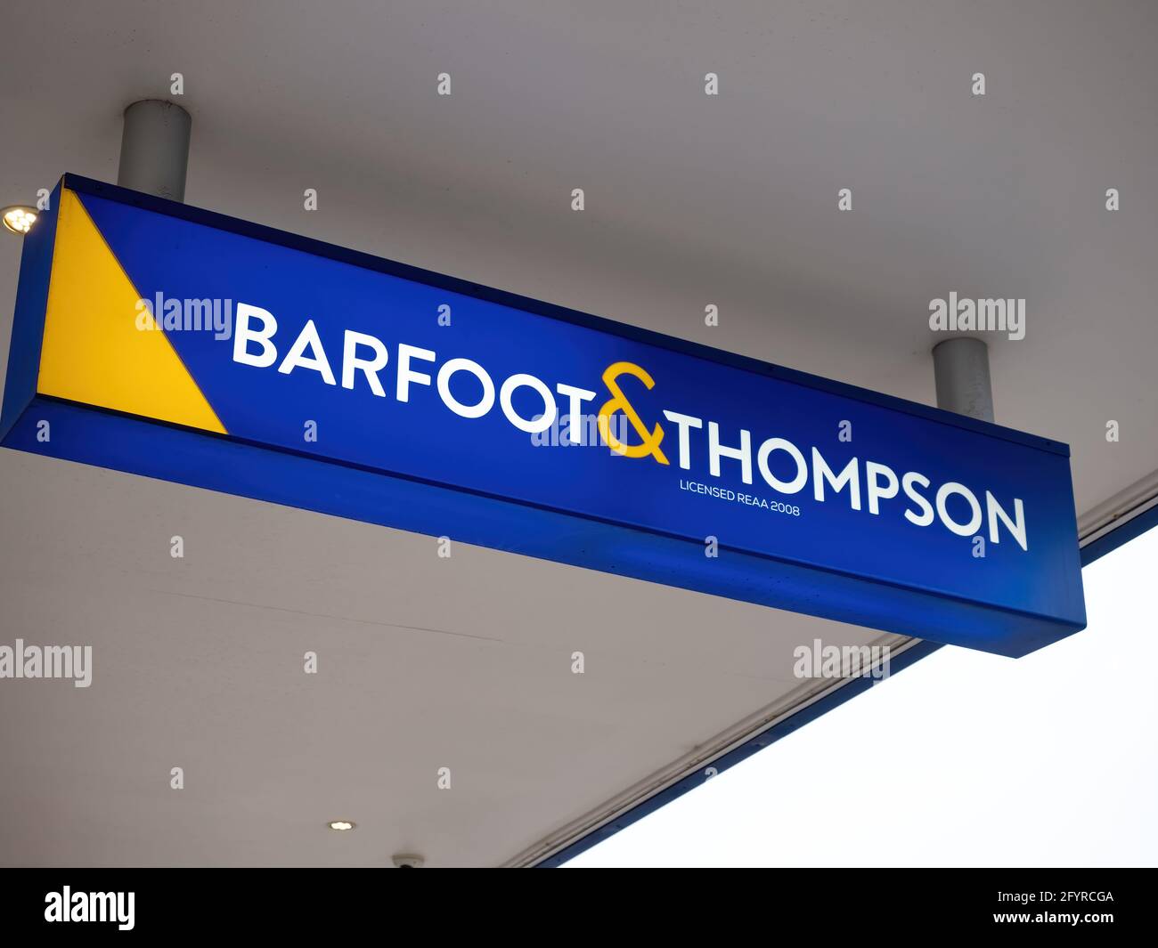 Barfoot and thompson hires stock photography and images Alamy