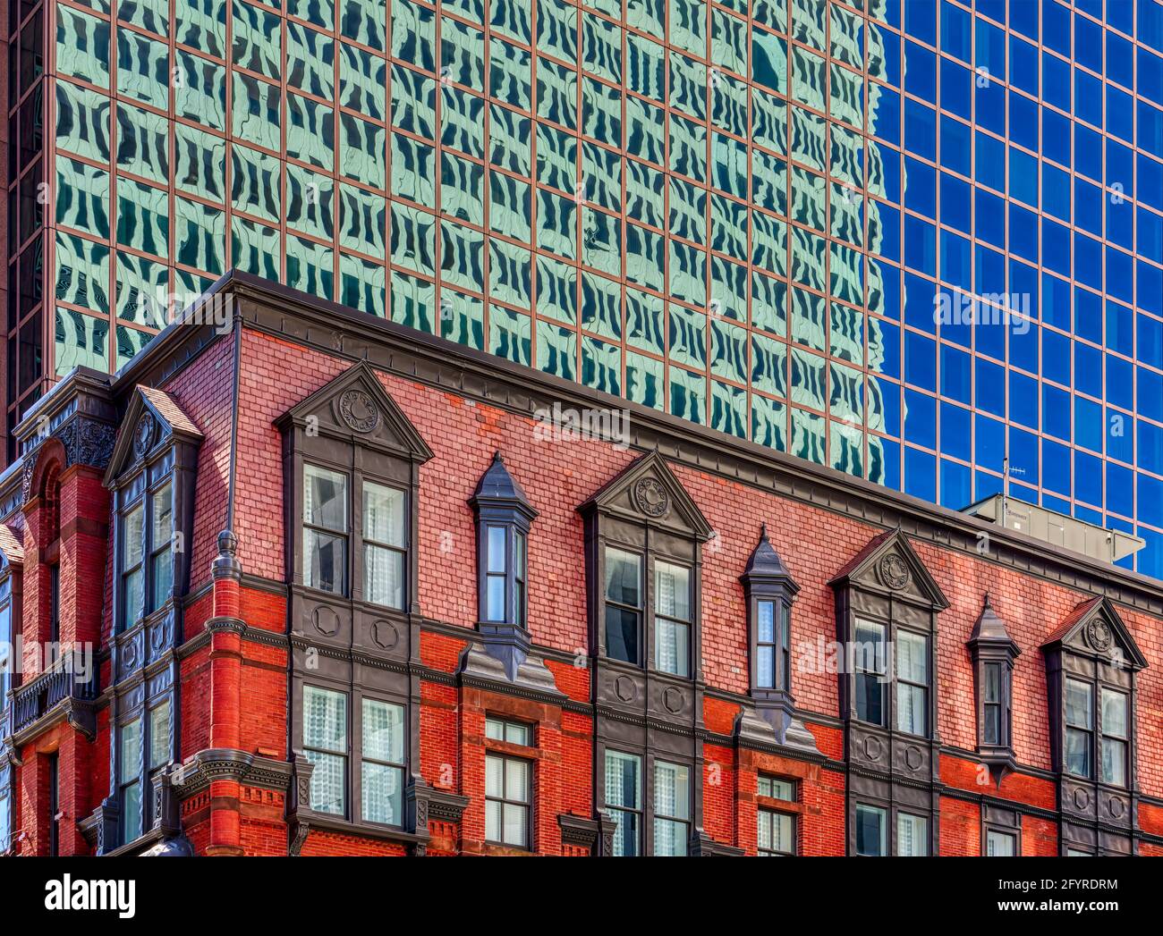 Old & New Queen Annestyle Exchange Building (1888) against backdrop