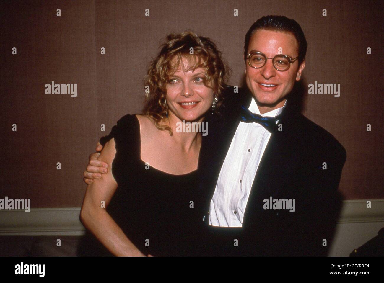 Michelle pfeiffer 1990 hi-res stock photography and images - Alamy, image size:1300x959