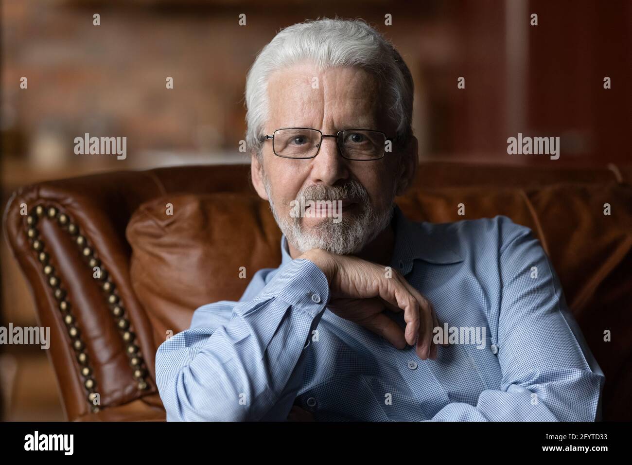 Grey haired man glasses hires stock photography and images Alamy