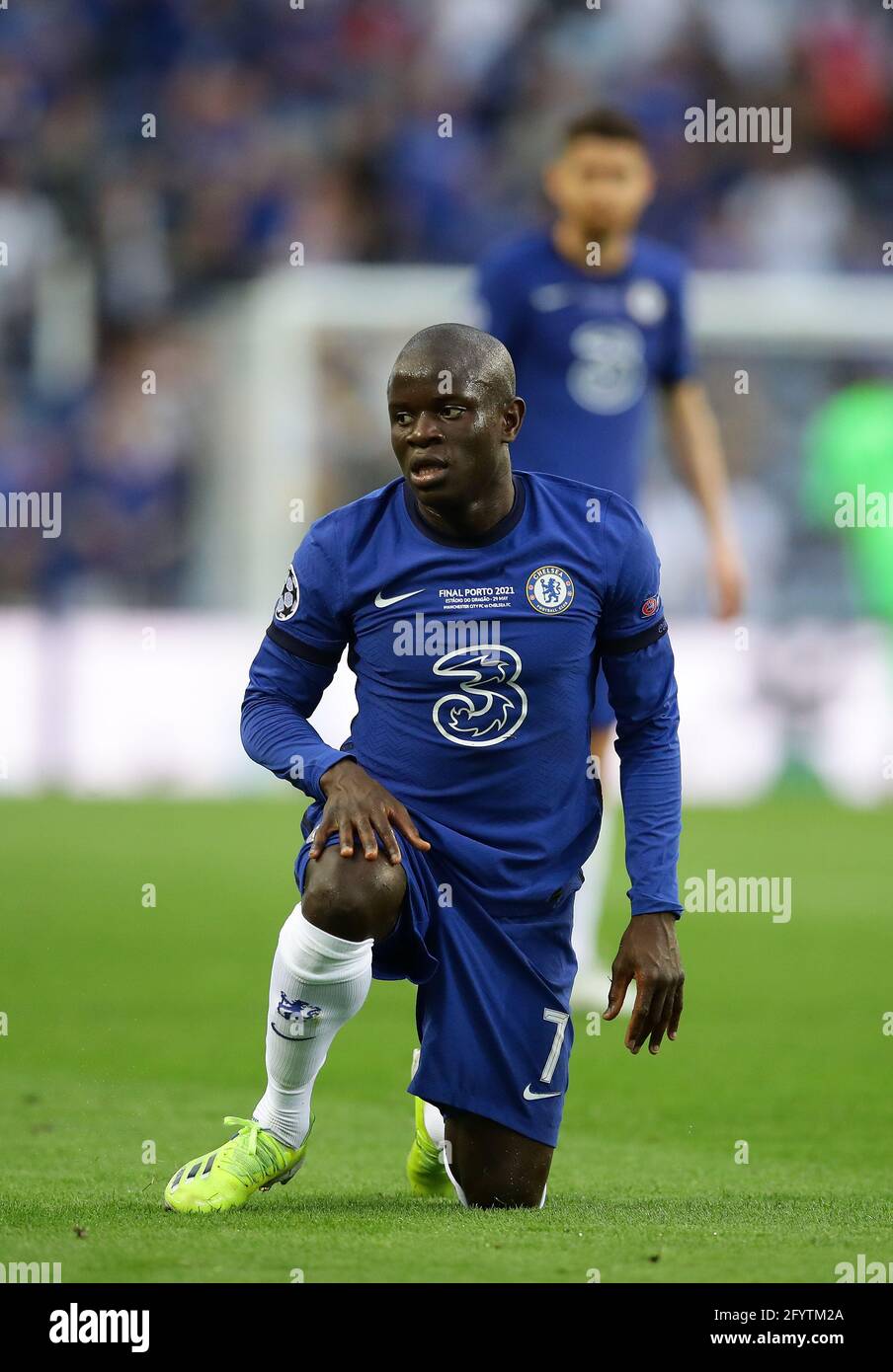 N'golo kante champions league trophy hi-res stock photography and ...