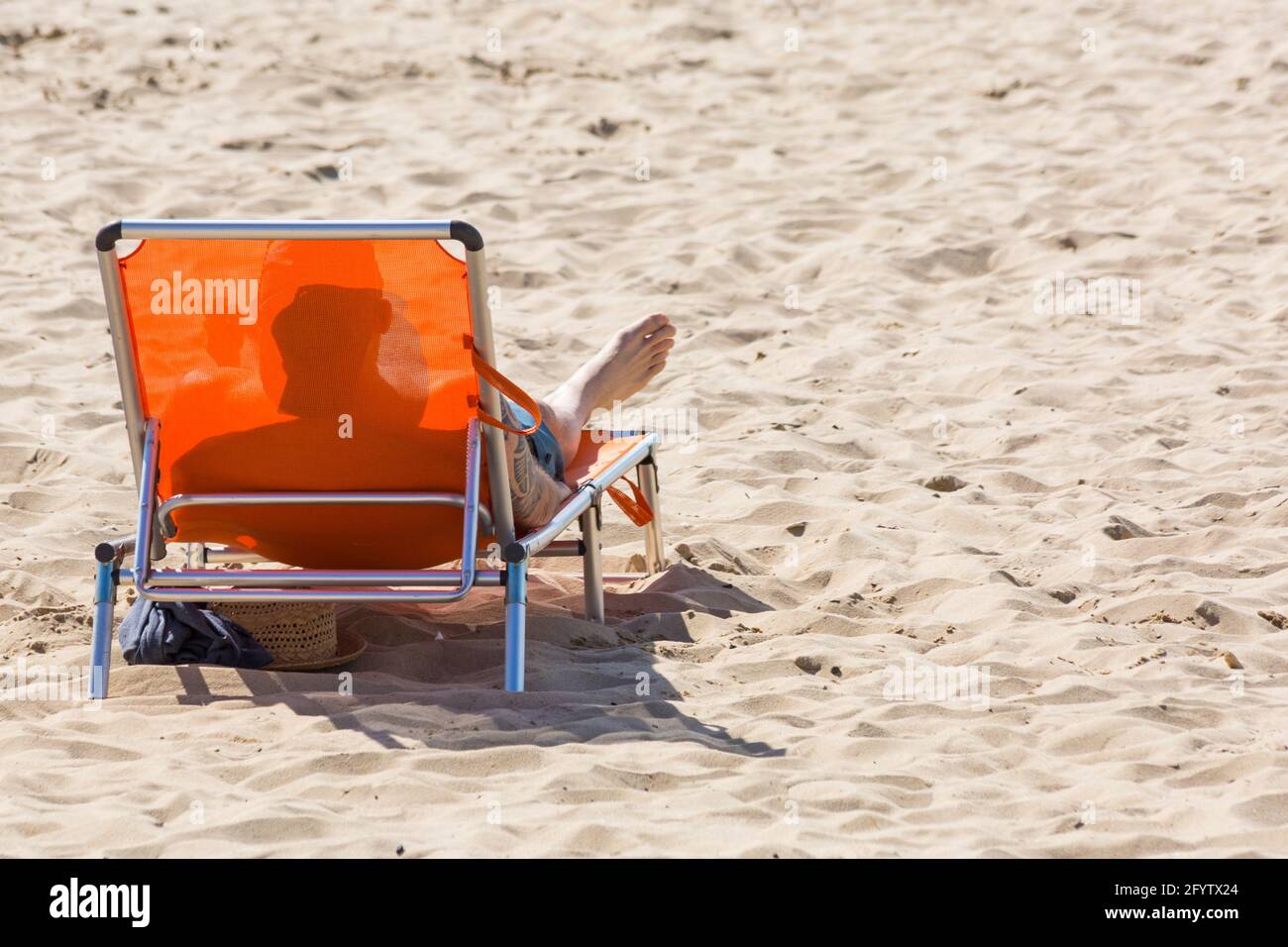 Bournemouth, Dorset UK. 30th May 2021. UK weather: hot and sunny at Bournemouth beaches, as people flock to the seaside to enjoy the sunshine for Bank Holiday Sunday, as more people take staycations because of restrictions on foreign travel due to Covid. Credit: Carolyn Jenkins/Alamy Live News Stock Photo