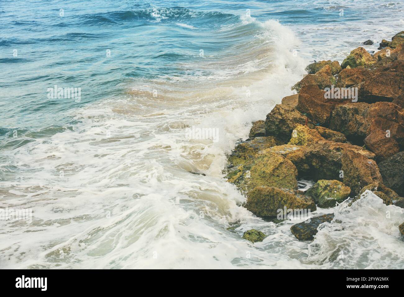 Sky brown surf hi-res stock photography and images - Alamy