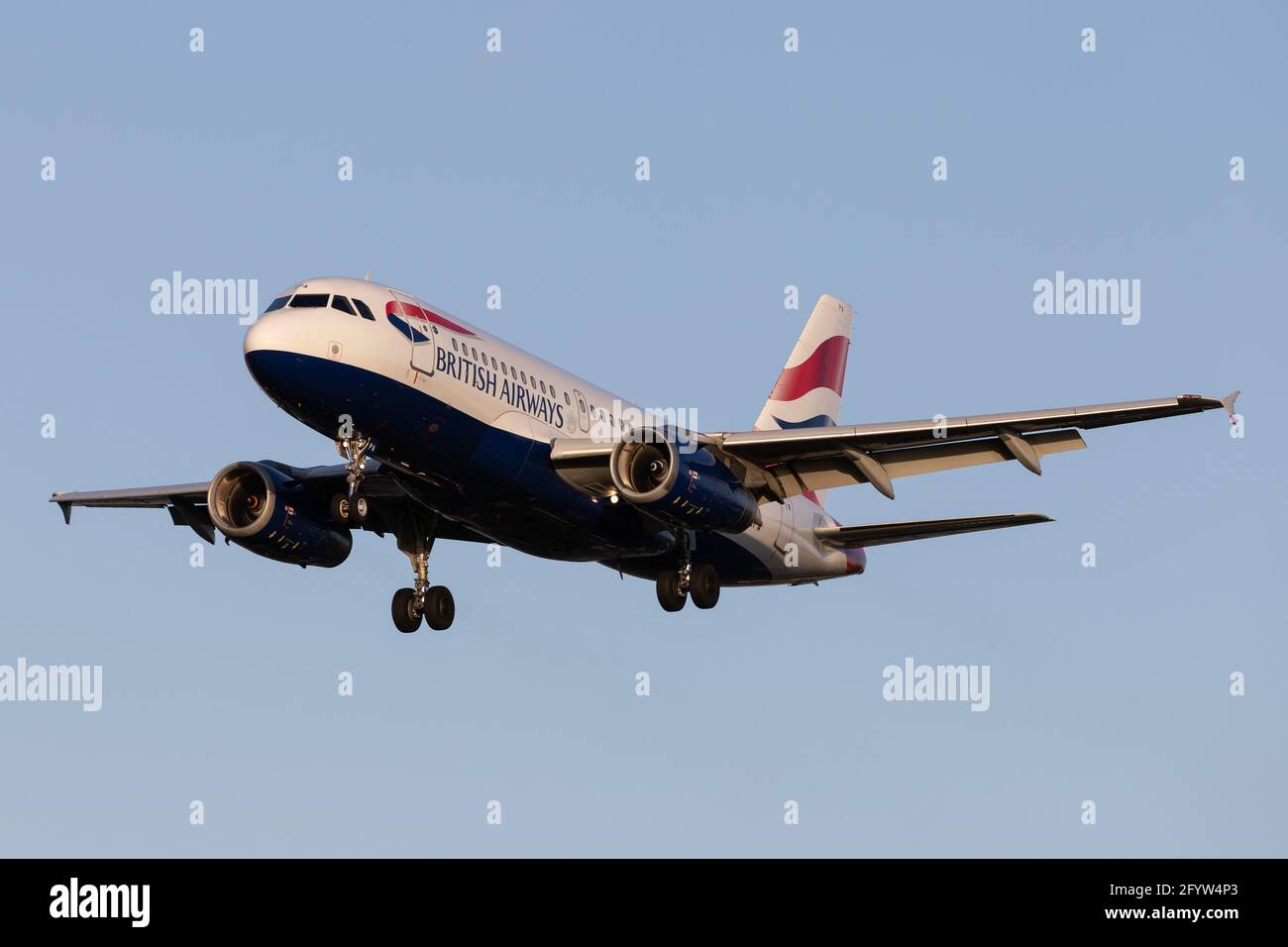 LONDON, UNITED KINGDOM - Feb 23, 2020: British Airways (BA / BAW) approaching London Heathrow Airport (EGLL/LHR) with an Airbus A319-131 (G-EUPA/1082) Stock Photo