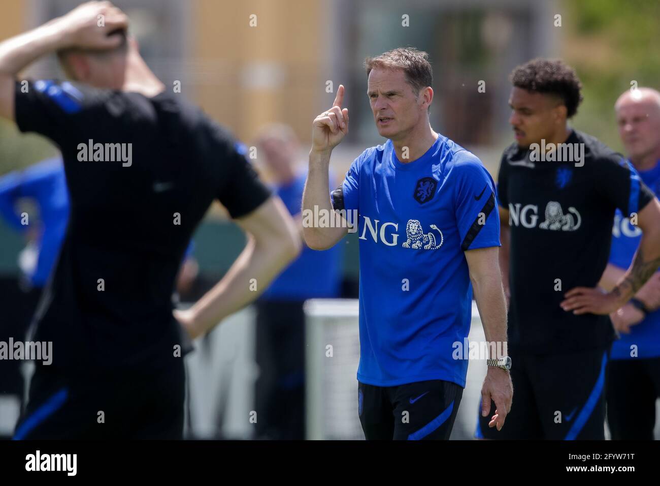 30-05-2021: Voetbal: Training Nederlands Elftal: Lagos LAGOS, PORTUGAL -  MAY 30: coach Frank de Boer of the Netherlands during a Training Session of  the Netherlands at the Cascade Resort on May 30,