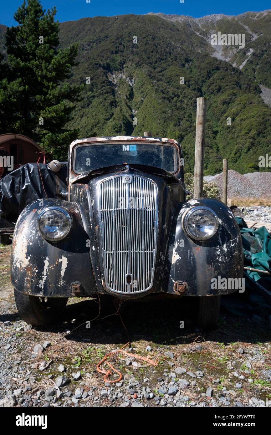 Vintage Morris 8 Series E car at Otira, near Arthurs Pass, Canterbury, South Island, New Zealand Stock Photo