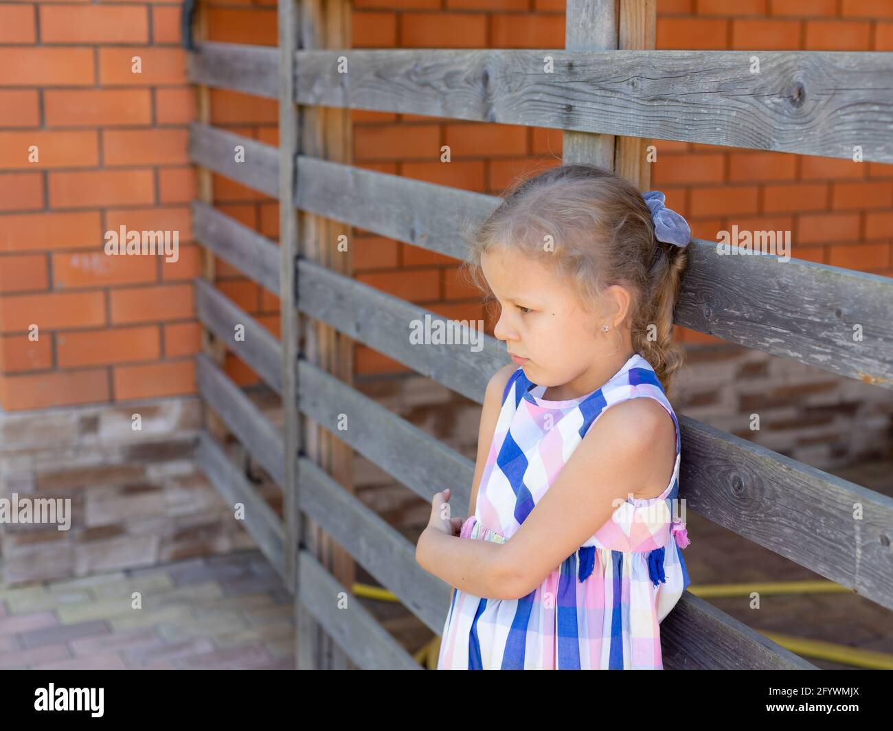 Sad preteen girl hi-res stock photography and images - Alamy