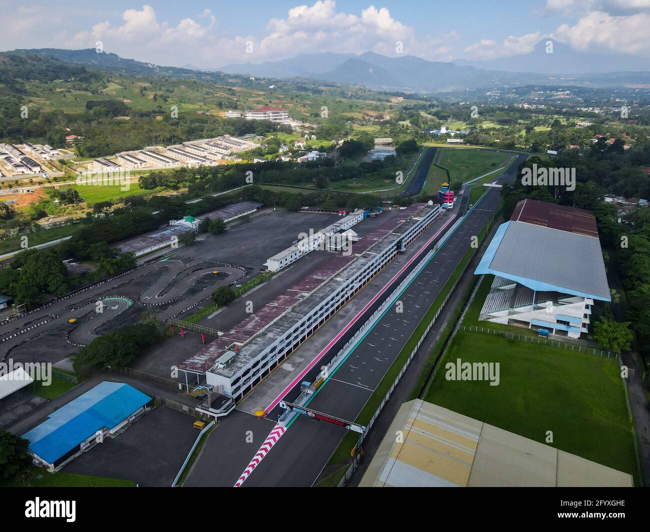 Curving race track view from above, Aerial view car race asphalt track ...