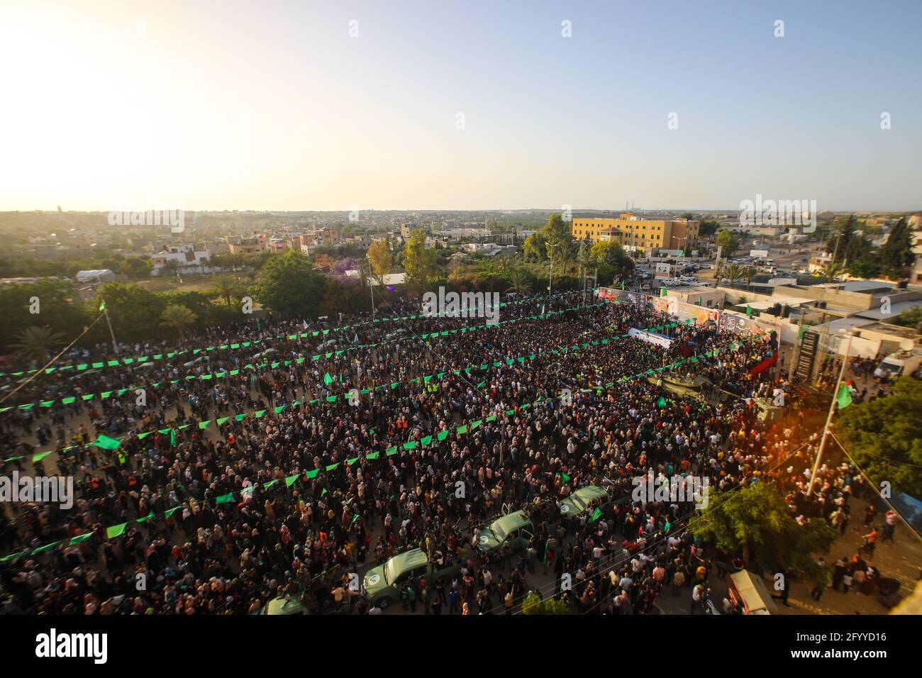 Under the leadership of wanted men of Hamas, Al-Qassam holds a celebration and a military parade to honor the families of the martyrs in northern Gaza Stock Photo