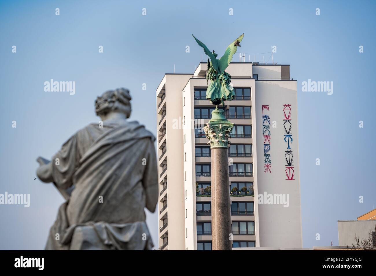 statues and monuments in berlin Stock Photo Alamy