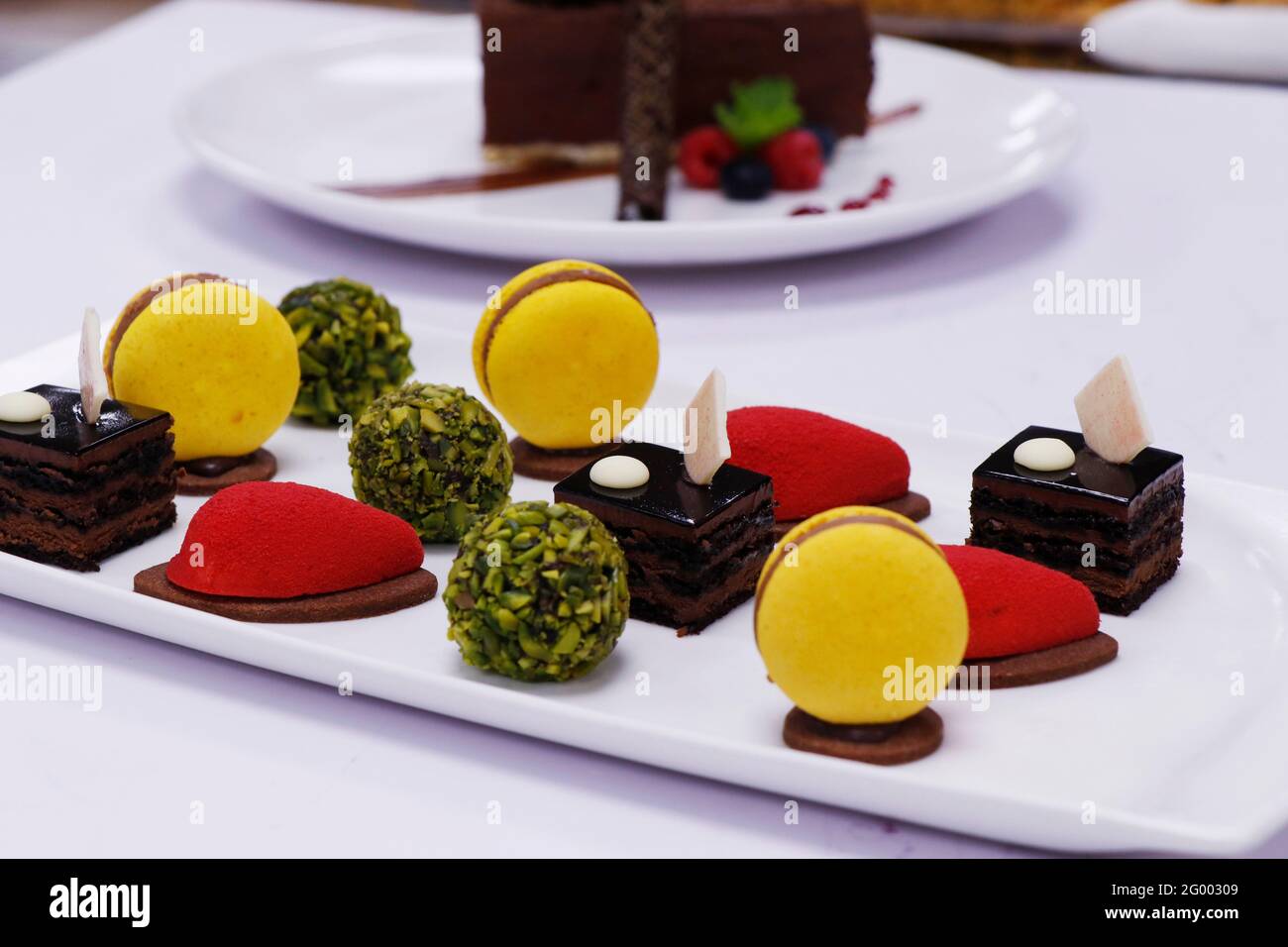 Boulangerie Cake High Resolution Stock Photography And Images Alamy Boulangerie Cake High Resolution Stock Photography And Images Alamy