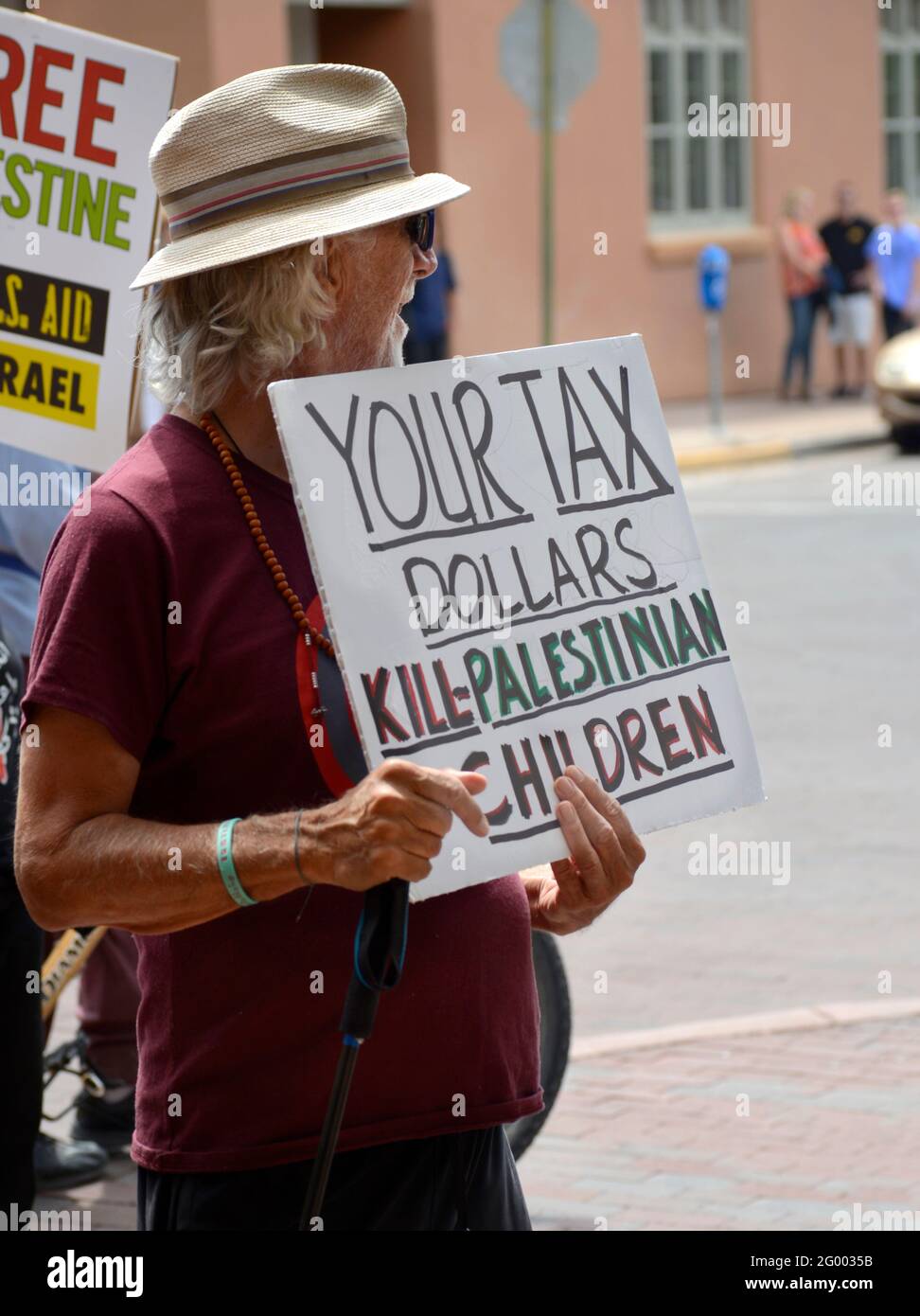 Activists sympathetic to the Palestinians and critical of Israel and the United States government demonstrate in Santa Fe, New Mexico. Stock Photo