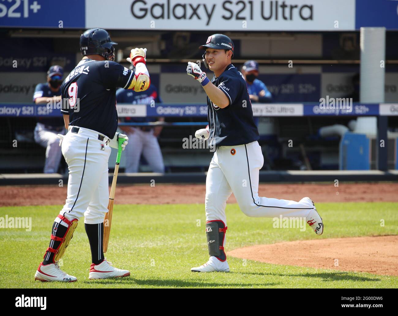 31st May, 2021. Doosan Bears' Kim Intae Kim Intae (R) of Doosan Bears