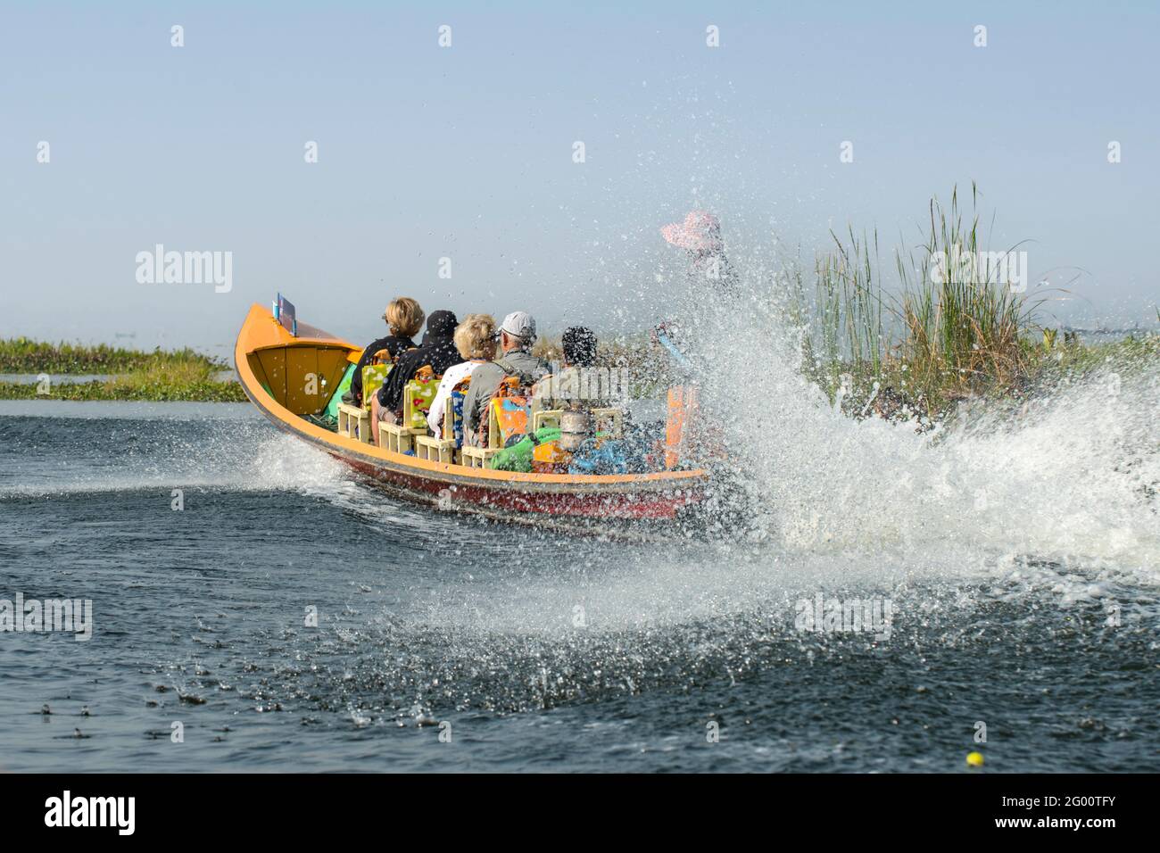 Tourist speed boat hi-res stock photography and images - Alamy