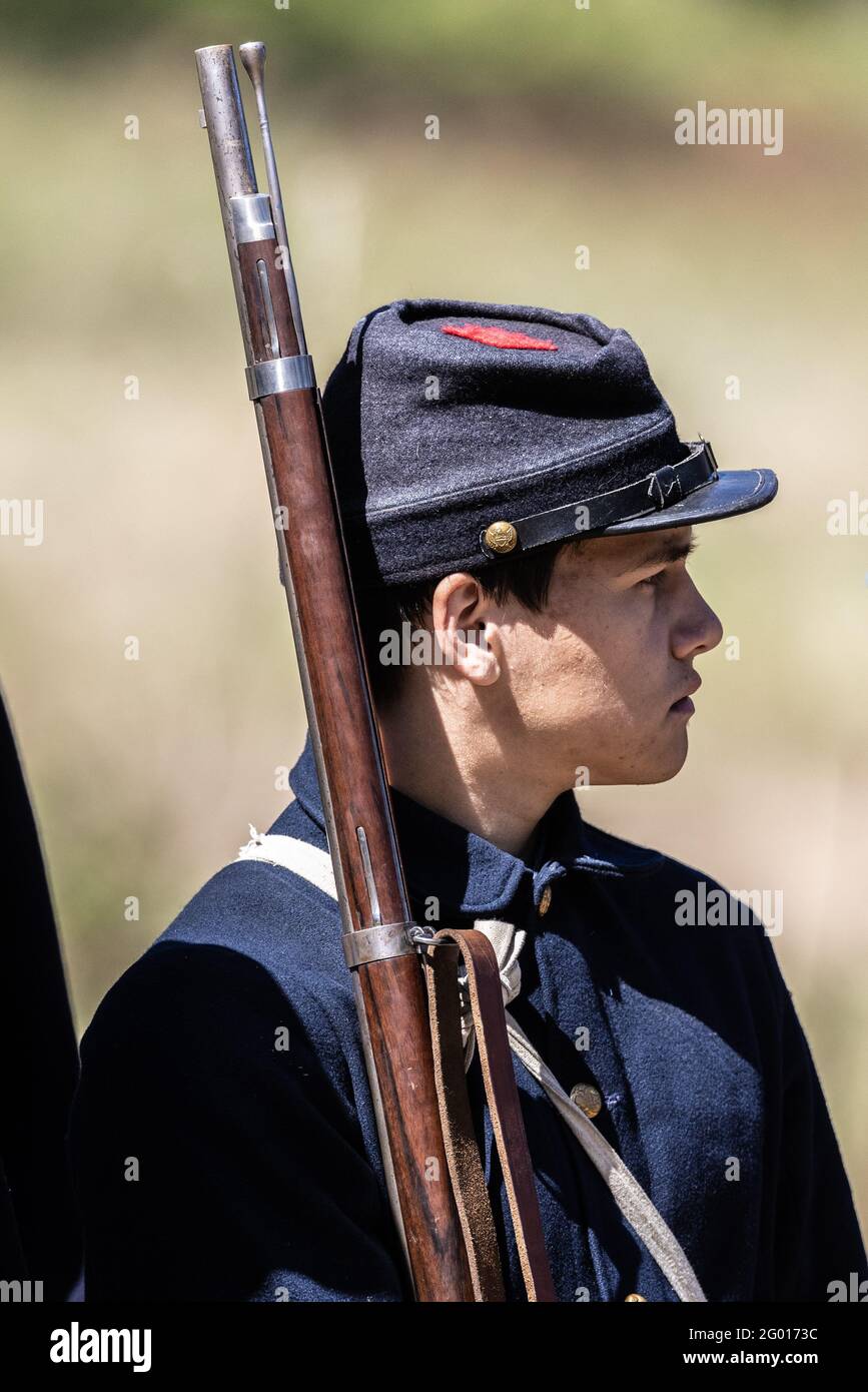 American Civil War Reenactors At The Cheney Washington Reenactment american-civil-war-reenactors-at-the-cheney-washington-reenactment