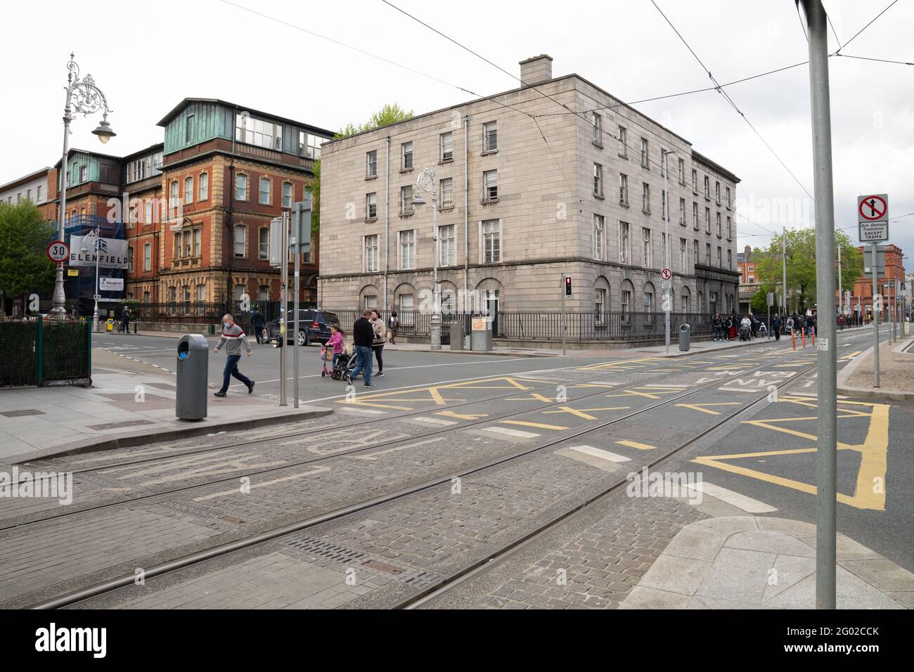 Maternity hospital hires stock photography and images Alamy