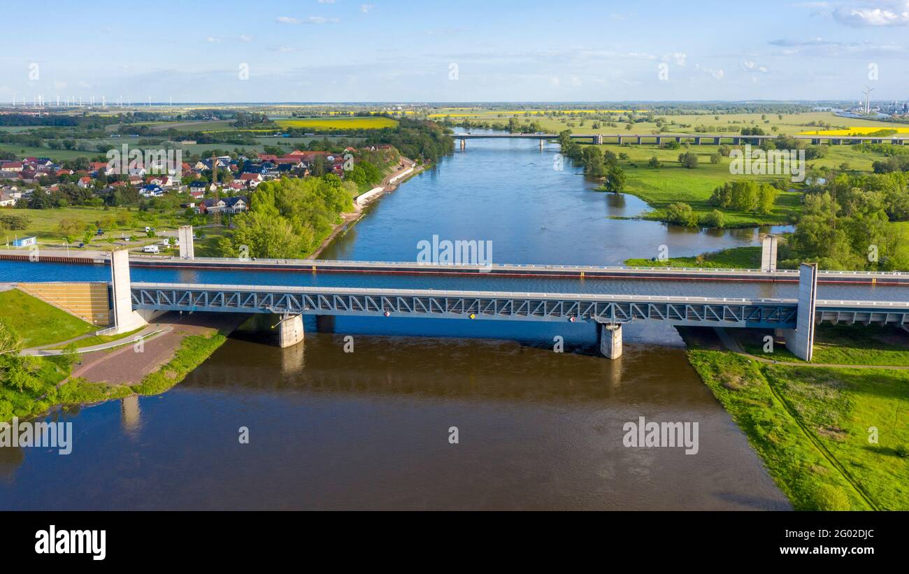 Magdeburg, Germany. 21st May, 2021. At the Magdeburg waterway junction