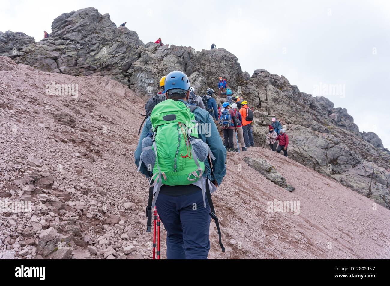 Group hikers trekking in malinche hi-res stock photography and images ...