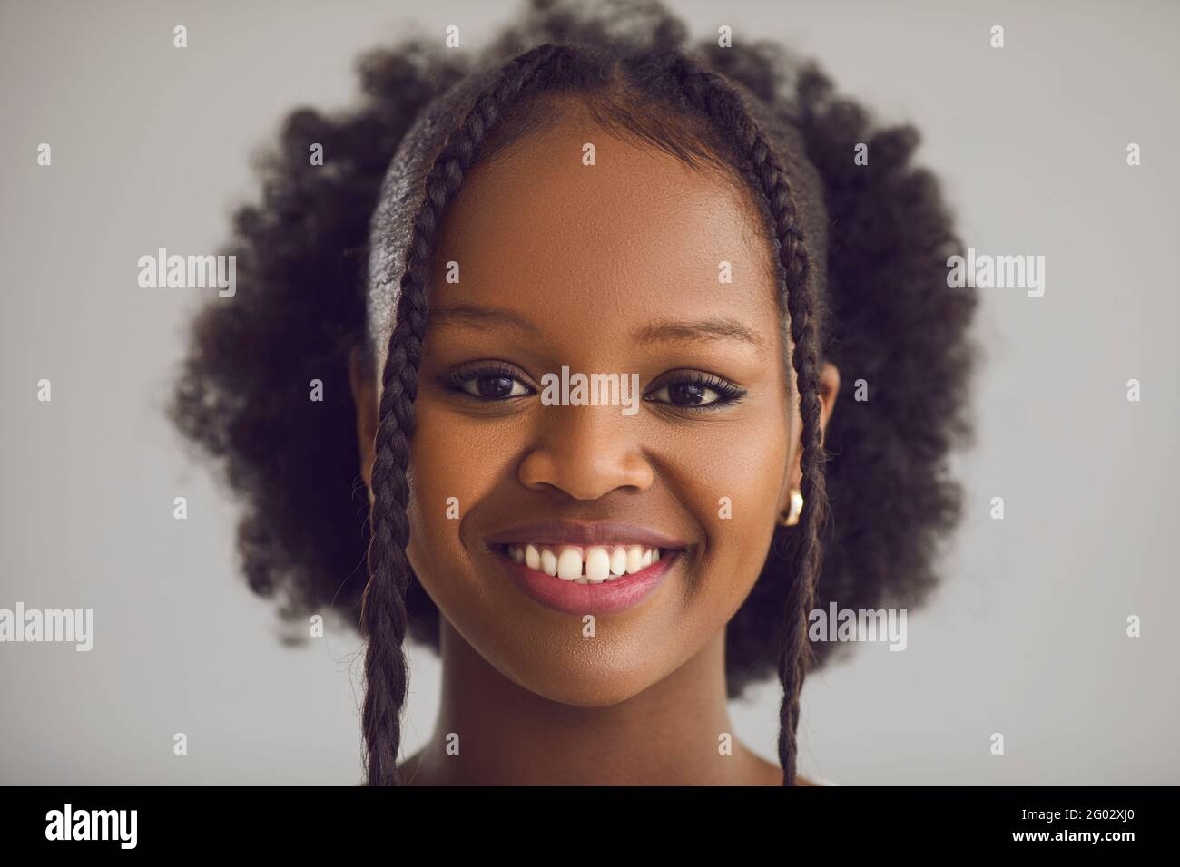 African american girl portrait hi-res stock photography and images - Alamy