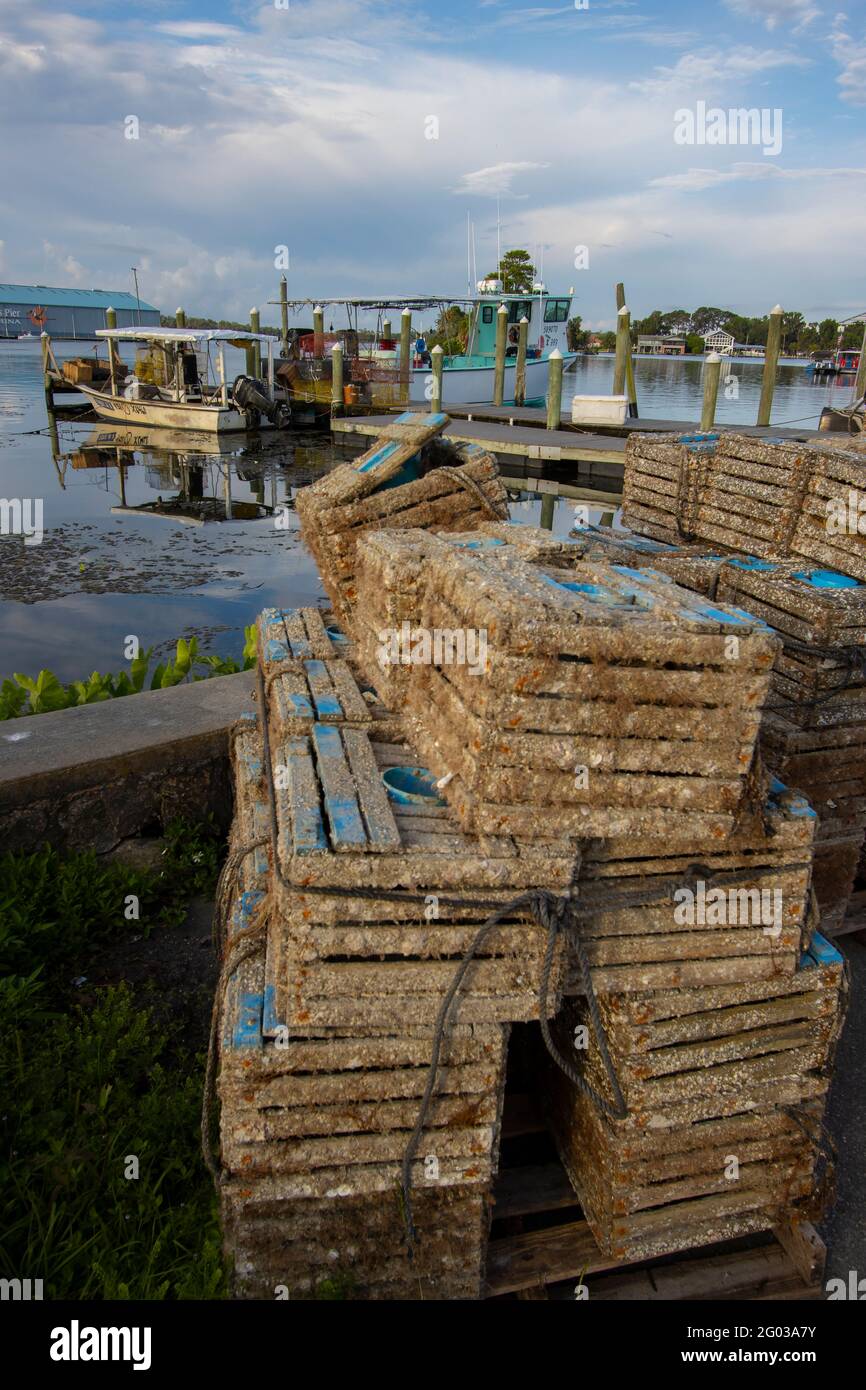 King's Bay Crystal River, Florida Commercial fishing boats on the docks Stock Photo Alamy