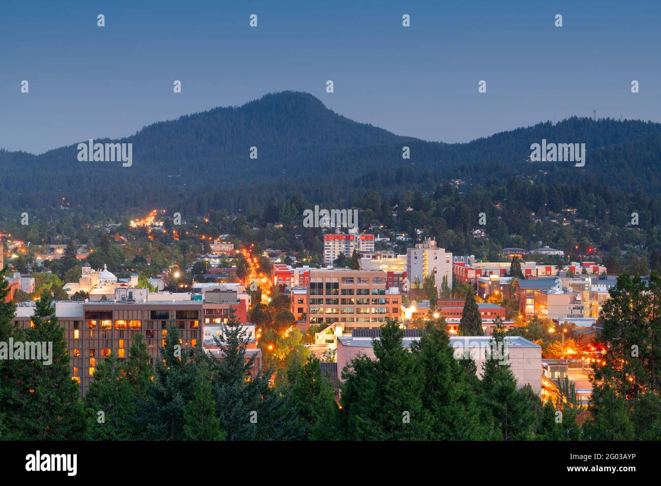 Eugene, Oregon, USA downtown cityscape at dusk Stock Photo - Alamy