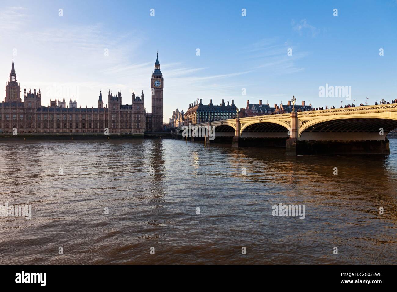 UK, England, London, Westminster Bridge and Houses of Parliament (Palace of Westminster) Stock Photo