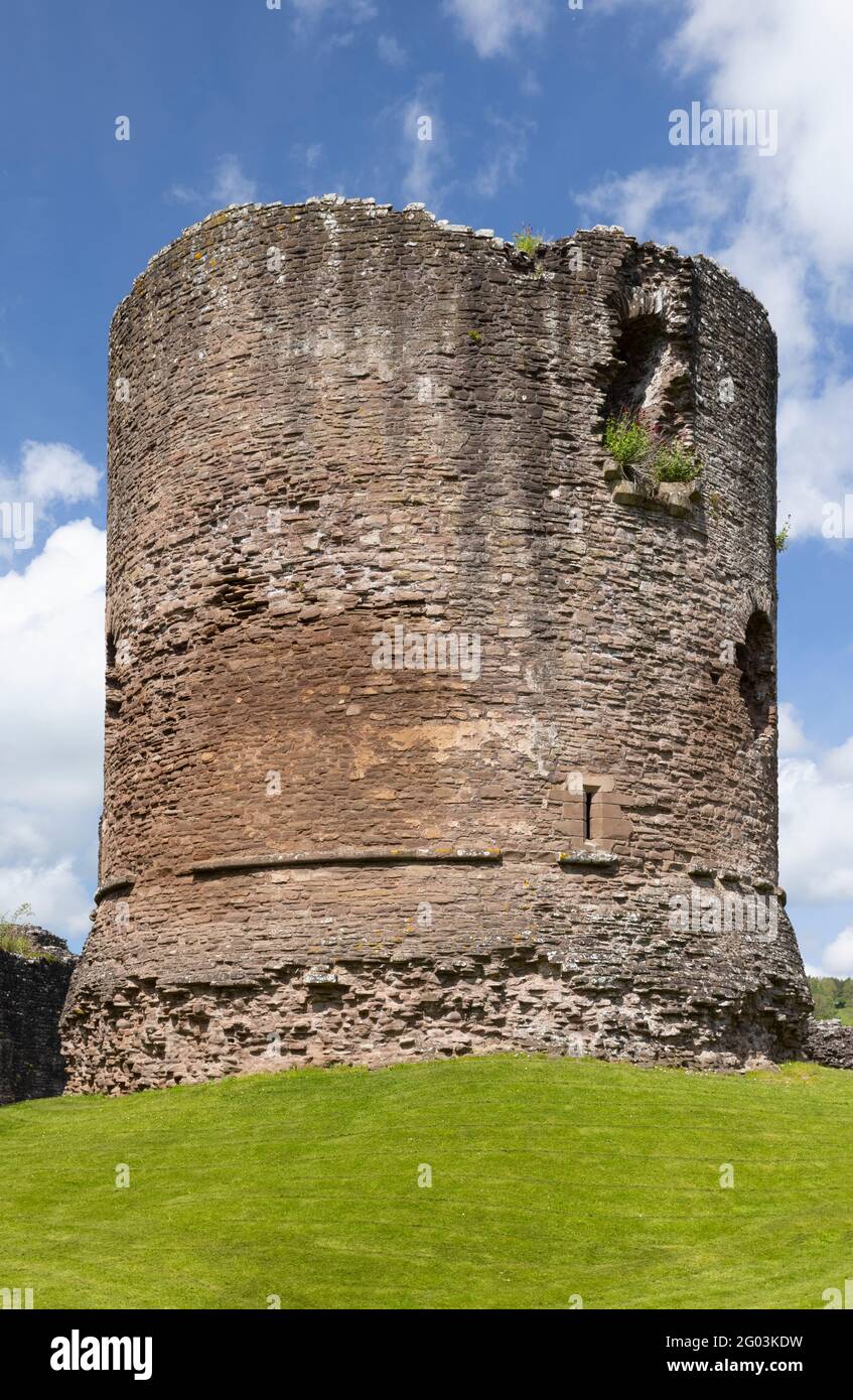 The round keep at Skenfrith Castle, Monmouthshire, Wales, UK Stock Photo