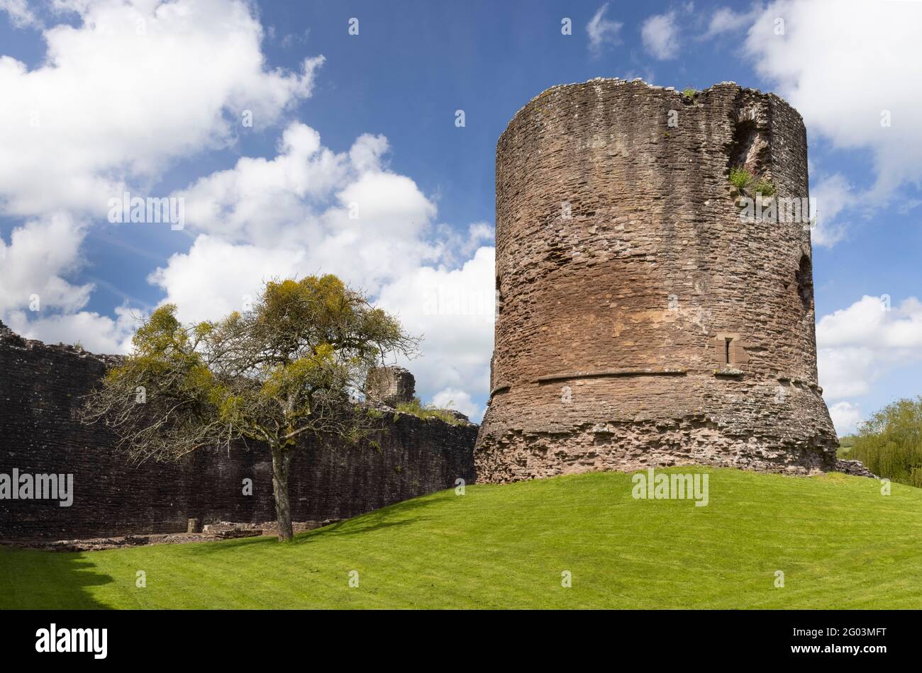 Three borders landmark hi-res stock photography and images - Alamy