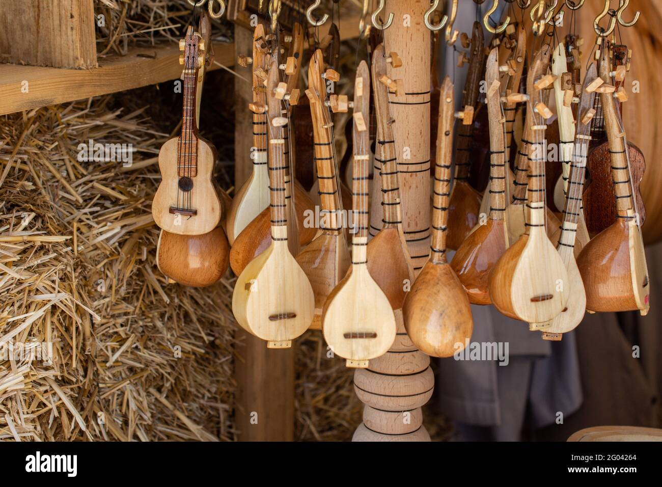 Saz on sale turkish instrument